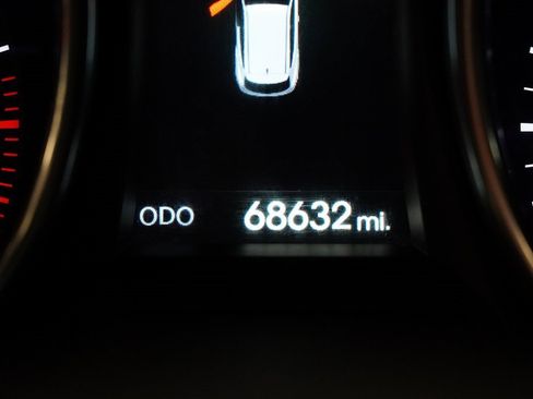 Used 2016 Hyundai Santa Fe SE w/ Option Group 03 image 6