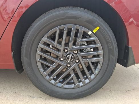 New 2026 Nissan Sentra SV w/ SV Convenience Package FWD image 27