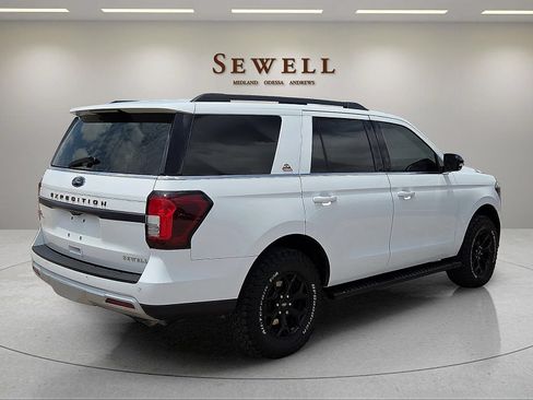 Used 2022 Ford Expedition Timberline AWD/4WD image 4