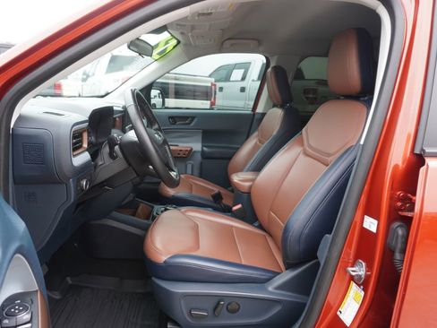 Used 2022 Ford Maverick Lariat w/ Lariat Luxury Package FWD image 7