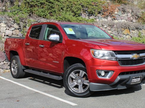 Used 2015 Chevrolet Colorado LT w/ Luxury Package image 4
