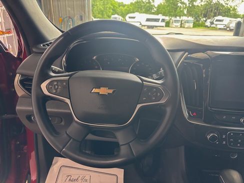Used 2023 Chevrolet Traverse LT image 26