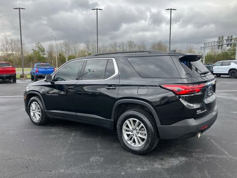 Used 2023 Chevrolet Traverse LT image 9