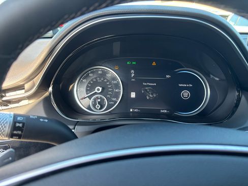 Used 2025 Genesis GV70 2.5T w/ Select Package image 22