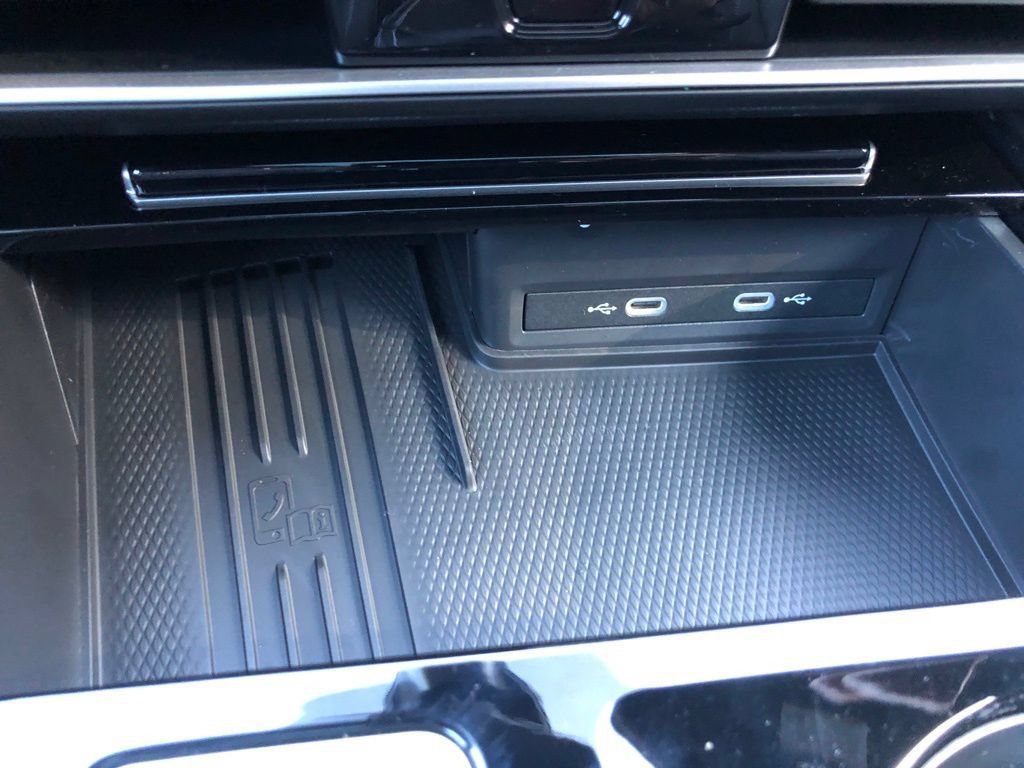 Used 2026 Volkswagen Atlas Cross Sport SE w/ Panoramic Sunroof Package AWD/4WD image 26