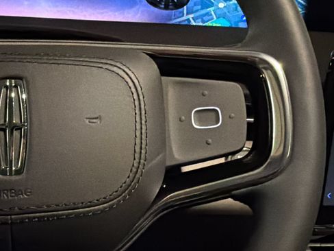 New 2026 Lincoln Nautilus Reserve AWD/4WD image 21