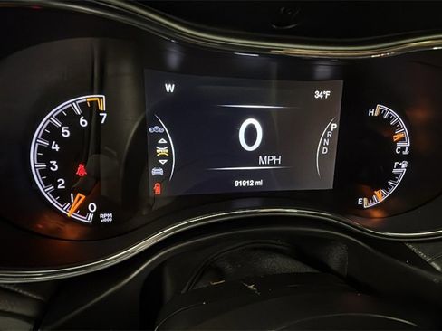 Used 2018 Jeep Grand Cherokee Overland image 35