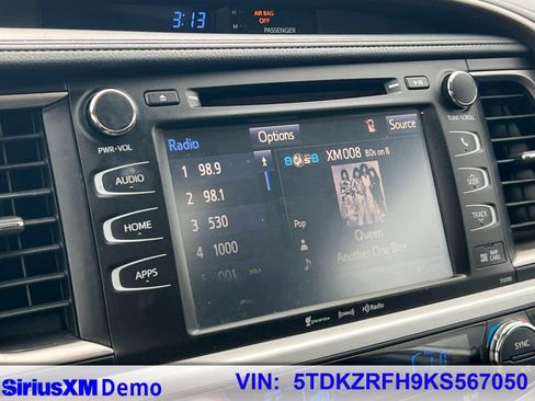 Used 2019 Toyota Highlander XLE image 31