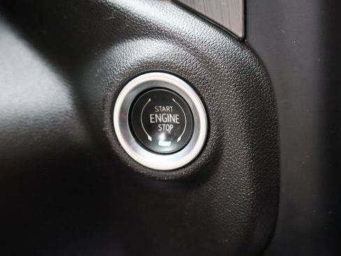 Certified 2022 GMC Sierra 3500 Denali AWD/4WD image 37
