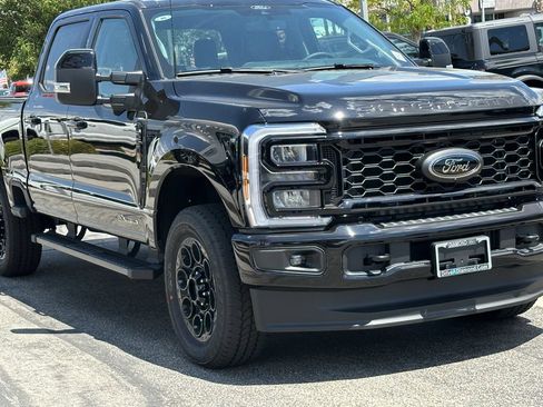 New 2026 Ford F250 Lariat w/ Black Appearance Package AWD/4WD image 11