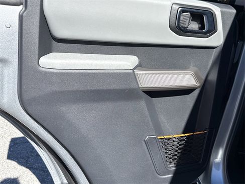 Used 2023 Ford Bronco Badlands image 22