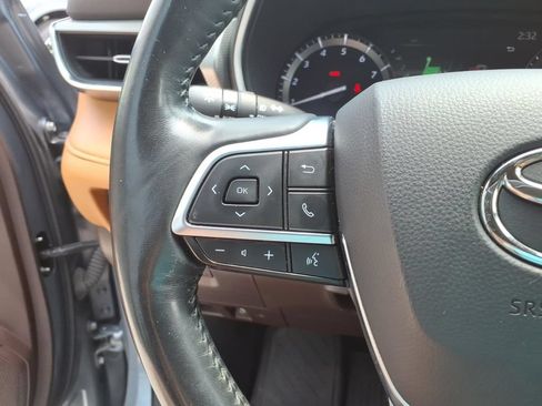 Used 2020 Toyota Highlander Platinum AWD/4WD image 18