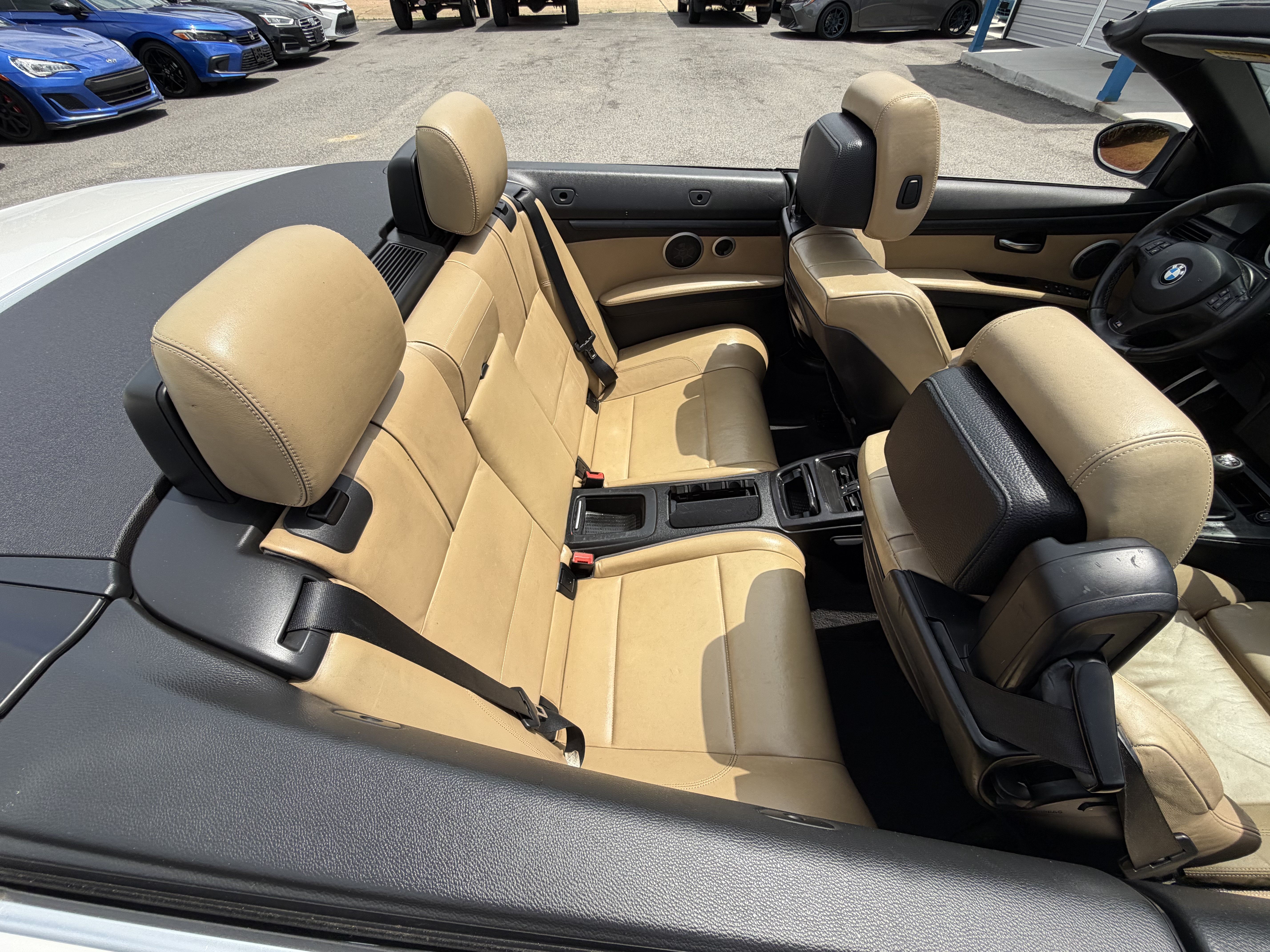 Used 2011 BMW M3 Convertible RWD image 32