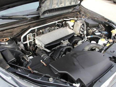 Used 2019 Subaru Ascent Premium image 13