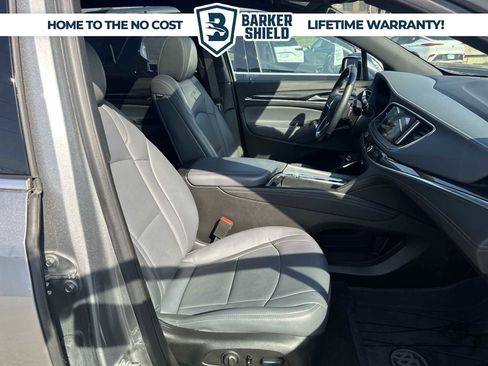 Used 2024 Buick Enclave Essence w/ Experience Buick Package image 28