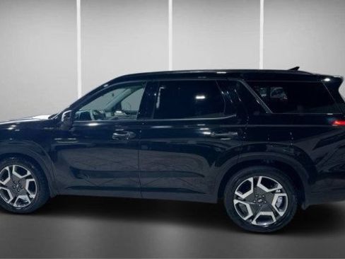 Used 2024 Hyundai Palisade Limited FWD image 13