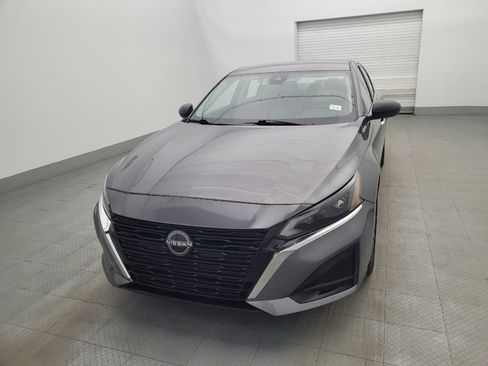 Used 2024 Nissan Altima 2.5 SV image 15