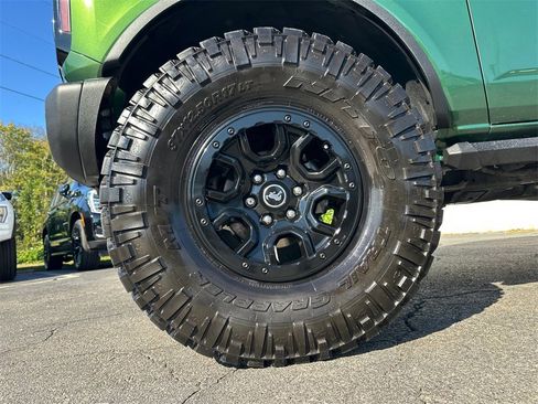 Used 2023 Ford Bronco Wildtrak image 12