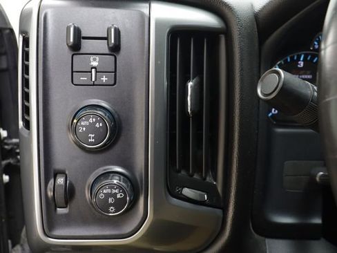 Used 2016 Chevrolet Silverado 1500 LT w/ Midnight Edition image 13