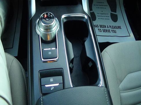 Used 2018 Ford Fusion S image 25