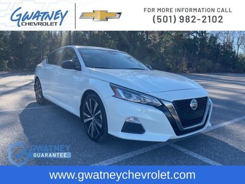 Used 2021 Nissan Altima 2.5 SR image 1