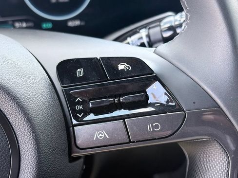 New 2025 Hyundai Elantra SEL FWD image 15