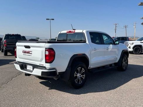 Used 2024 GMC Canyon AT4 AWD/4WD image 5