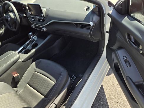 Used 2025 Nissan Altima 2.5 S image 7