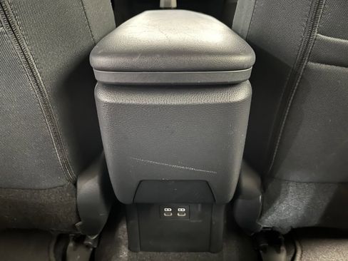 Used 2025 Toyota Prius LE image 16