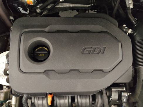 Used 2019 Hyundai Santa Fe SE image 30