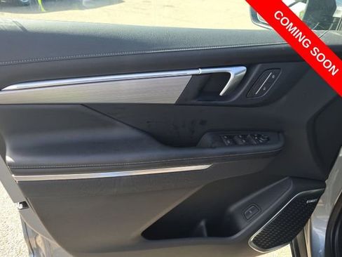 Used 2025 Buick Enclave Preferred image 10