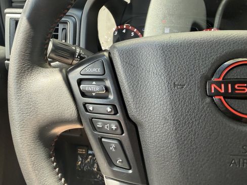 Used 2023 Nissan Titan PRO-4X w/ Pro-4x Convenience Package AWD/4WD image 31