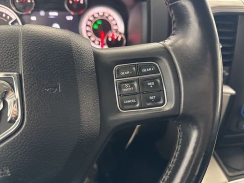Used 2018 RAM 1500 Lone Star image 38
