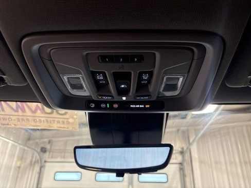 Used 2024 GMC Sierra 1500 Denali image 16