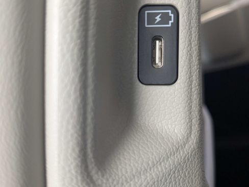 New 2026 Kia Sorento EX FWD image 17