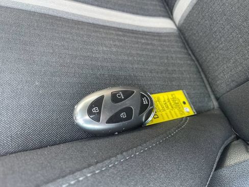 Used 2025 Hyundai Sonata SEL FWD image 30