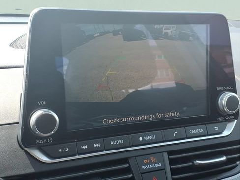 Used 2024 Nissan Altima 2.5 SR FWD image 6