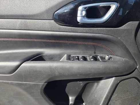 Used 2024 Jeep Compass Trailhawk image 23