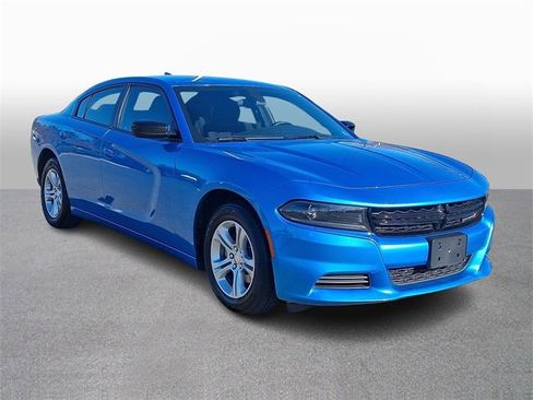 Used 2023 Dodge Charger SXT image 3