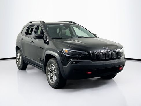 Used 2022 Jeep Cherokee Trailhawk w/ Premium Leather Package AWD/4WD image 3