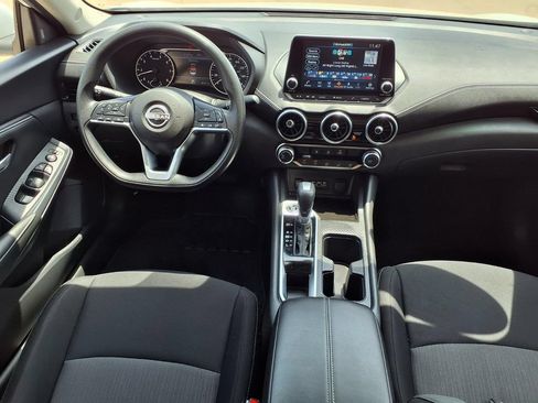 Used 2025 Nissan Sentra SV FWD image 11