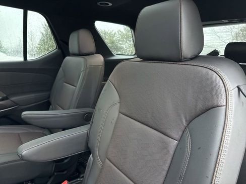 Certified 2024 Chevrolet Traverse High Country image 39