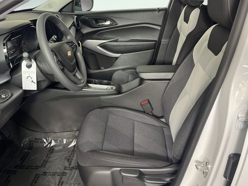 New 2026 Chevrolet Trax LS FWD image 9