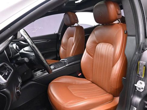 Used 2017 Maserati Ghibli RWD image 15
