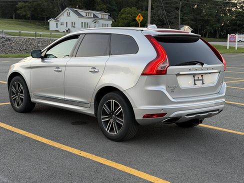 Used 2017 Volvo XC60 T5 Dynamic w/ Preferred Option Package AWD/4WD image 5