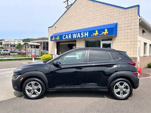 Used 2023 Hyundai Kona SEL w/ Cargo Package AWD/4WD image 2