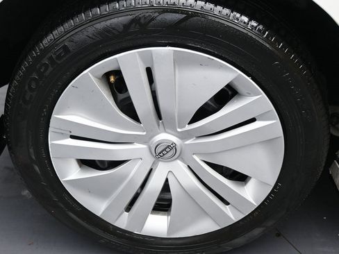 Used 2023 Nissan Leaf S image 38