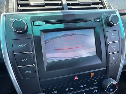 Used 2017 Toyota Camry SE FWD image 27