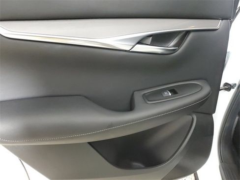 Certified 2024 INFINITI QX50 Luxe image 9