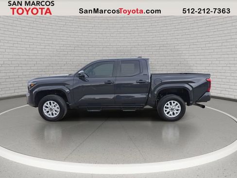 Used 2025 Toyota Tacoma SR5 AWD/4WD image 9